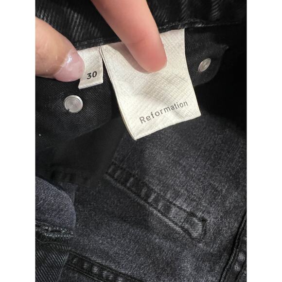 Reformation Black High Waist Shorts - Picture 4 of 4